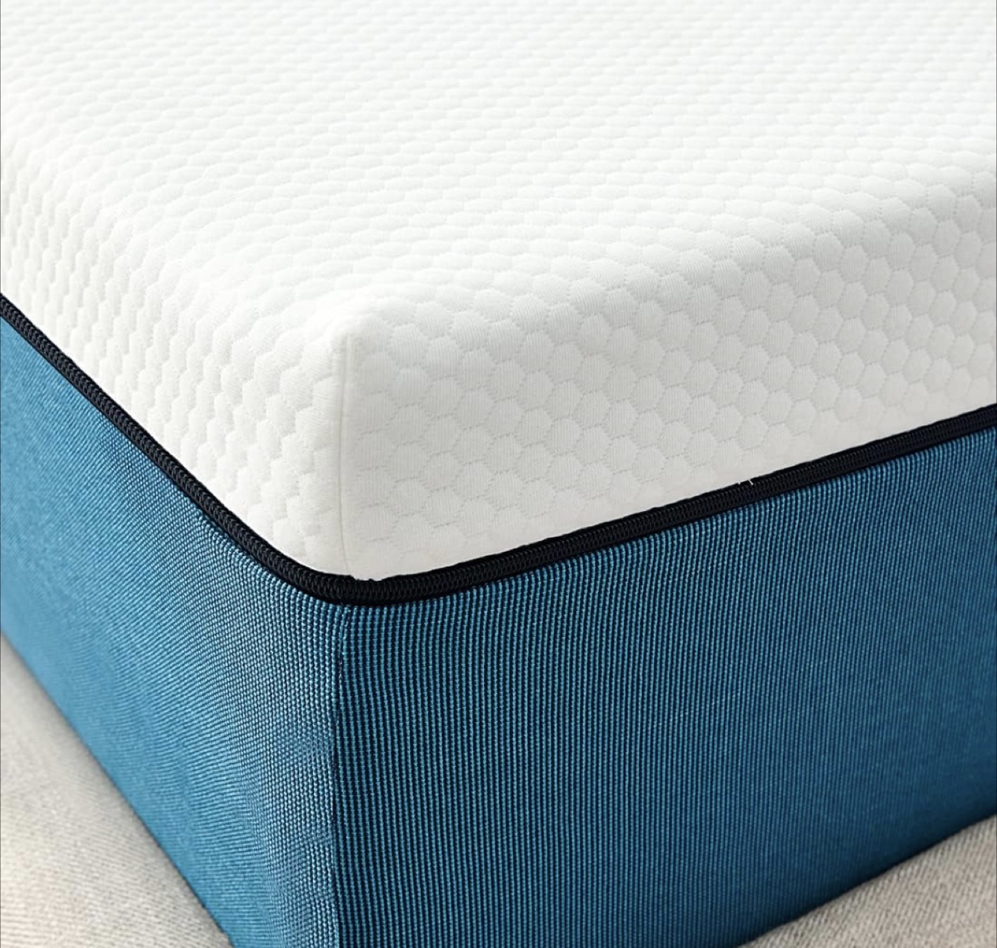 Brand New - Full Size Mattress – Molblly 8” Gel Foam - photo 4