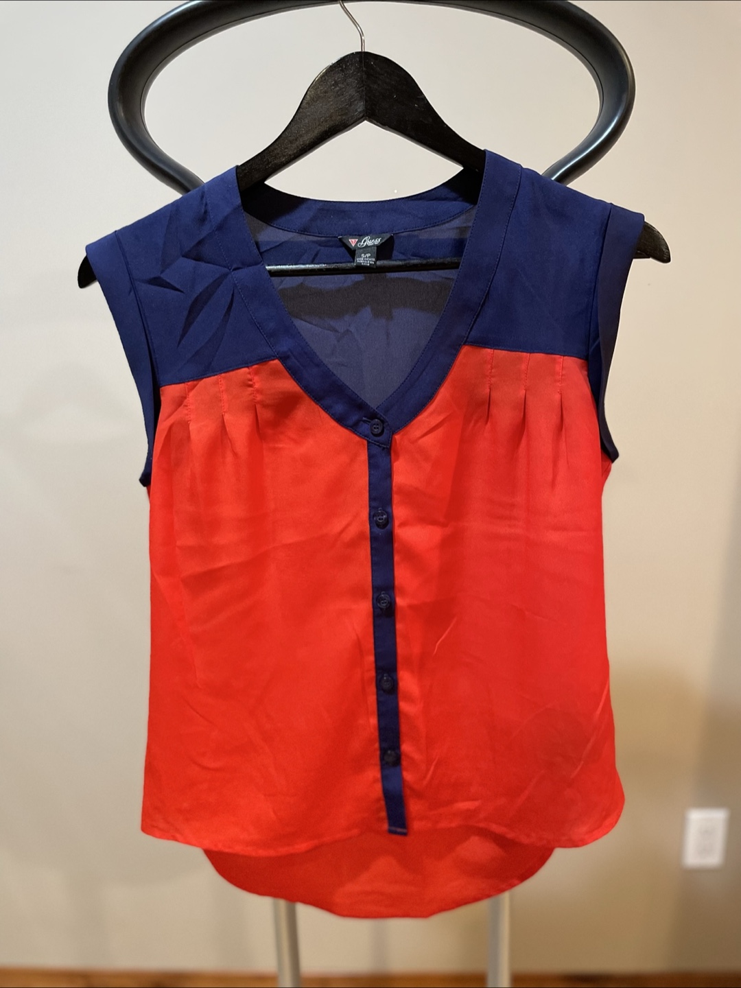 Guess Women's Sleeveless Blouse
