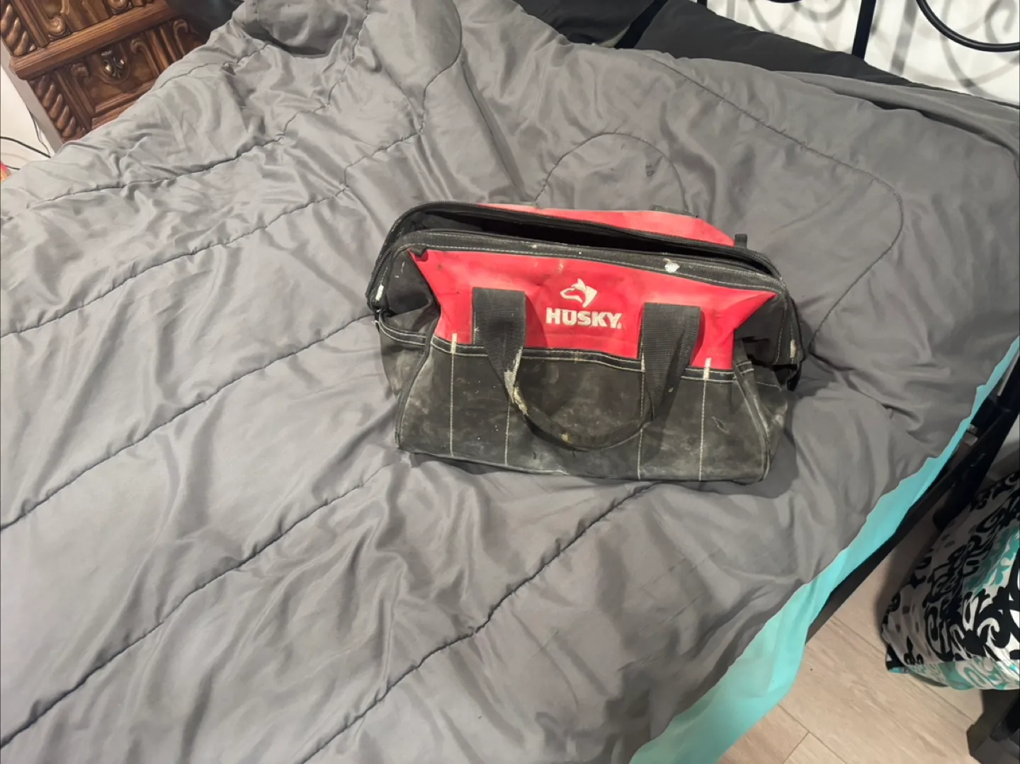 Husky Tool Bag image indicator(3)