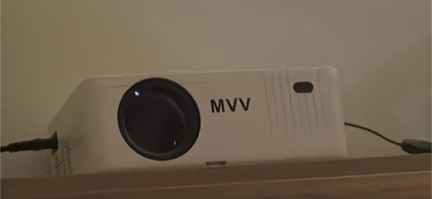 MVV Mini Projector with Outdoor Screen image indicator(2)