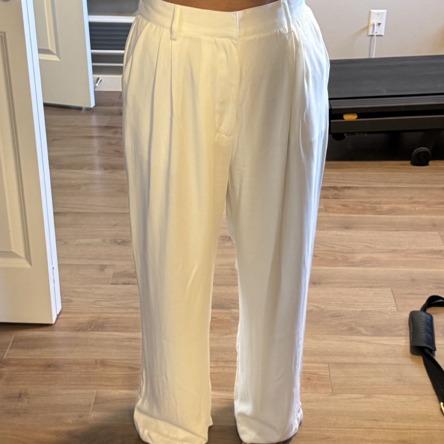 Tronjori Women's White Wide-Leg Trousers