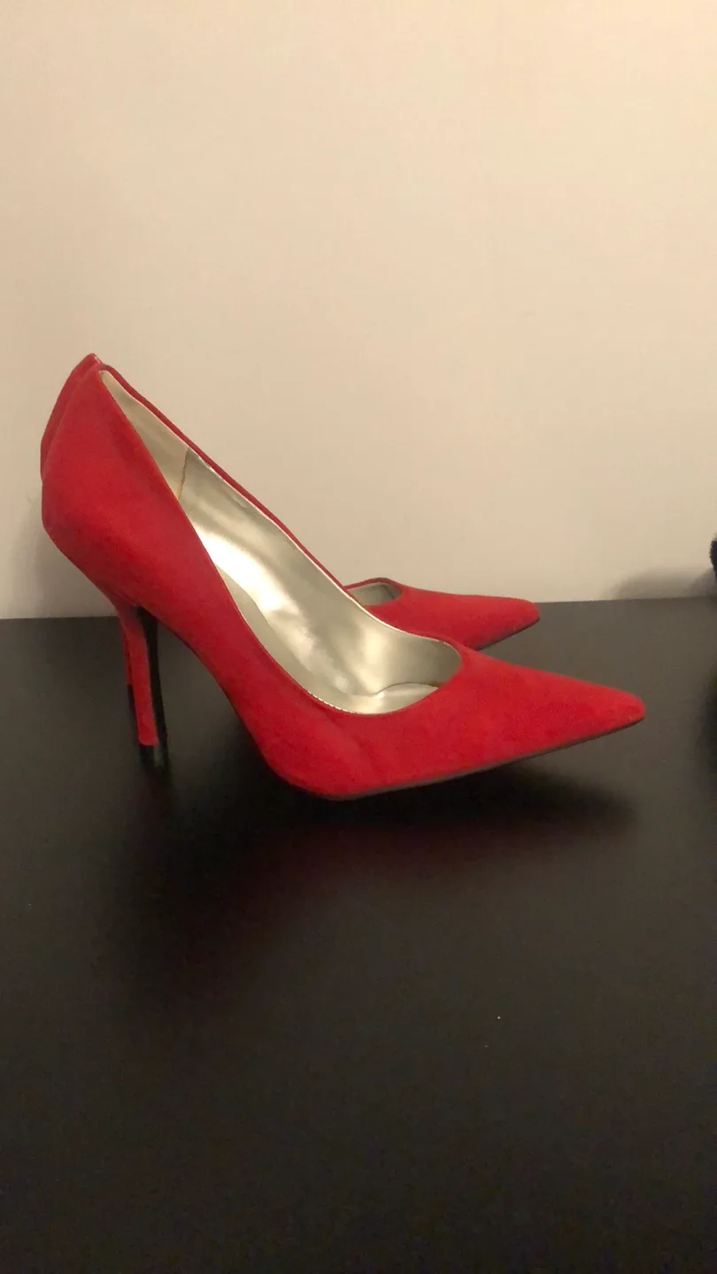 Red Guess Heels - Size 6 image indicator(2)