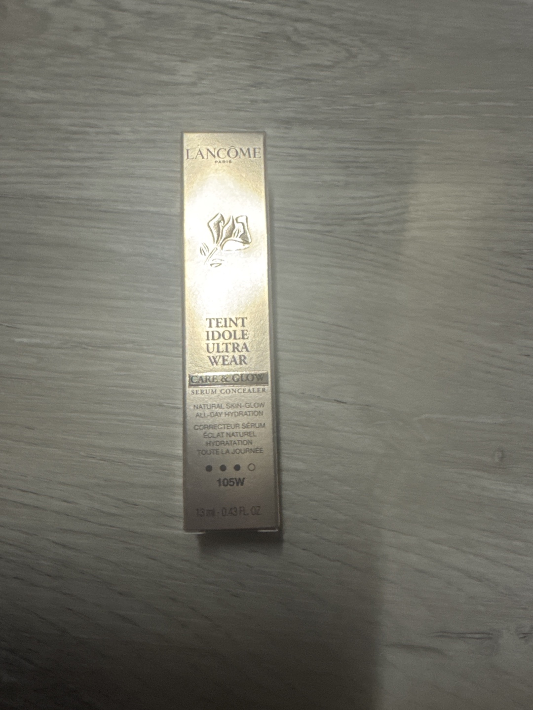 Lancôme Teint Idole Ultra Wear Care & Glow Serum Concealer 105W