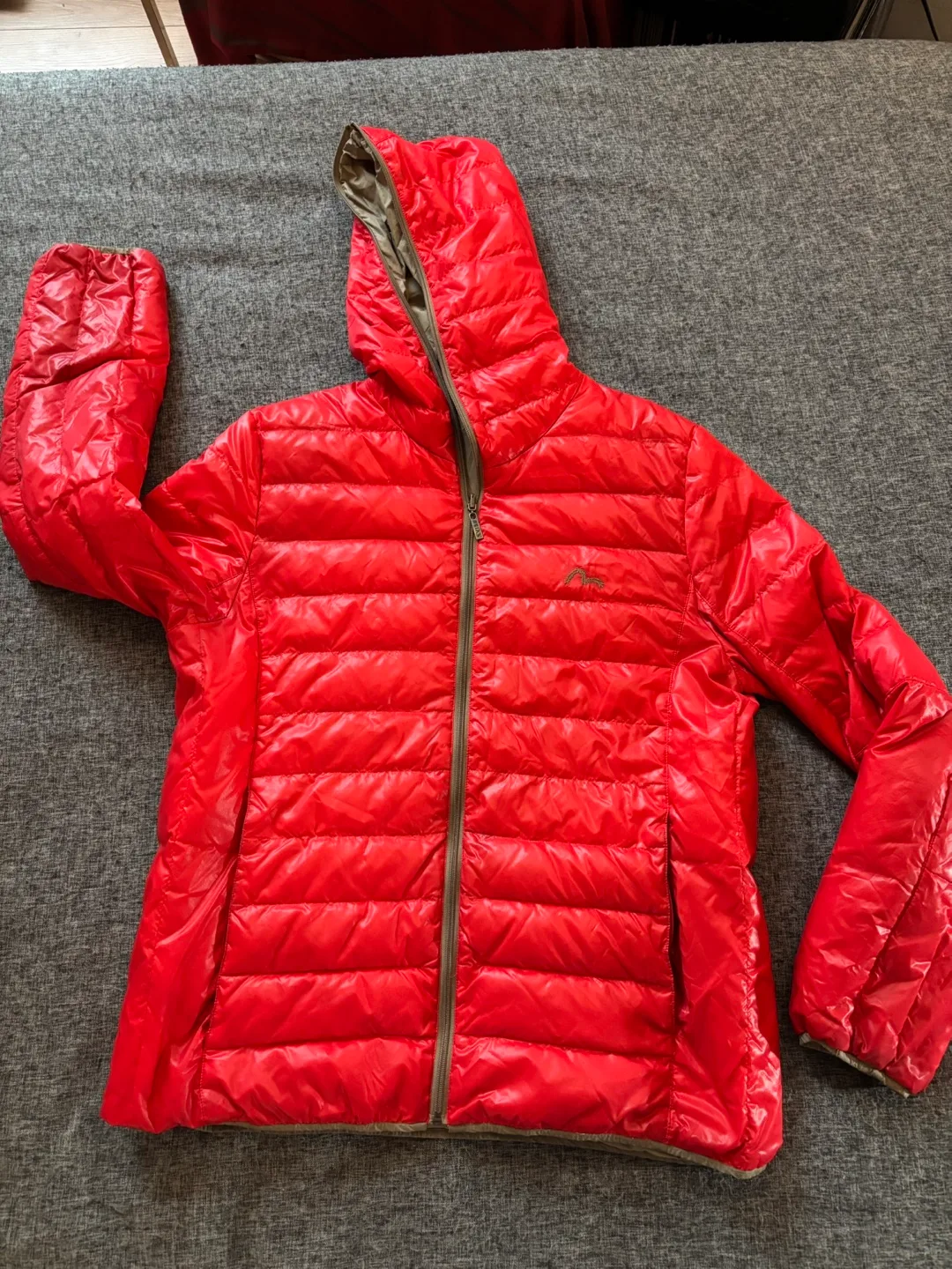 EVISU Red Hooded Puffer Jacket image indicator(2)