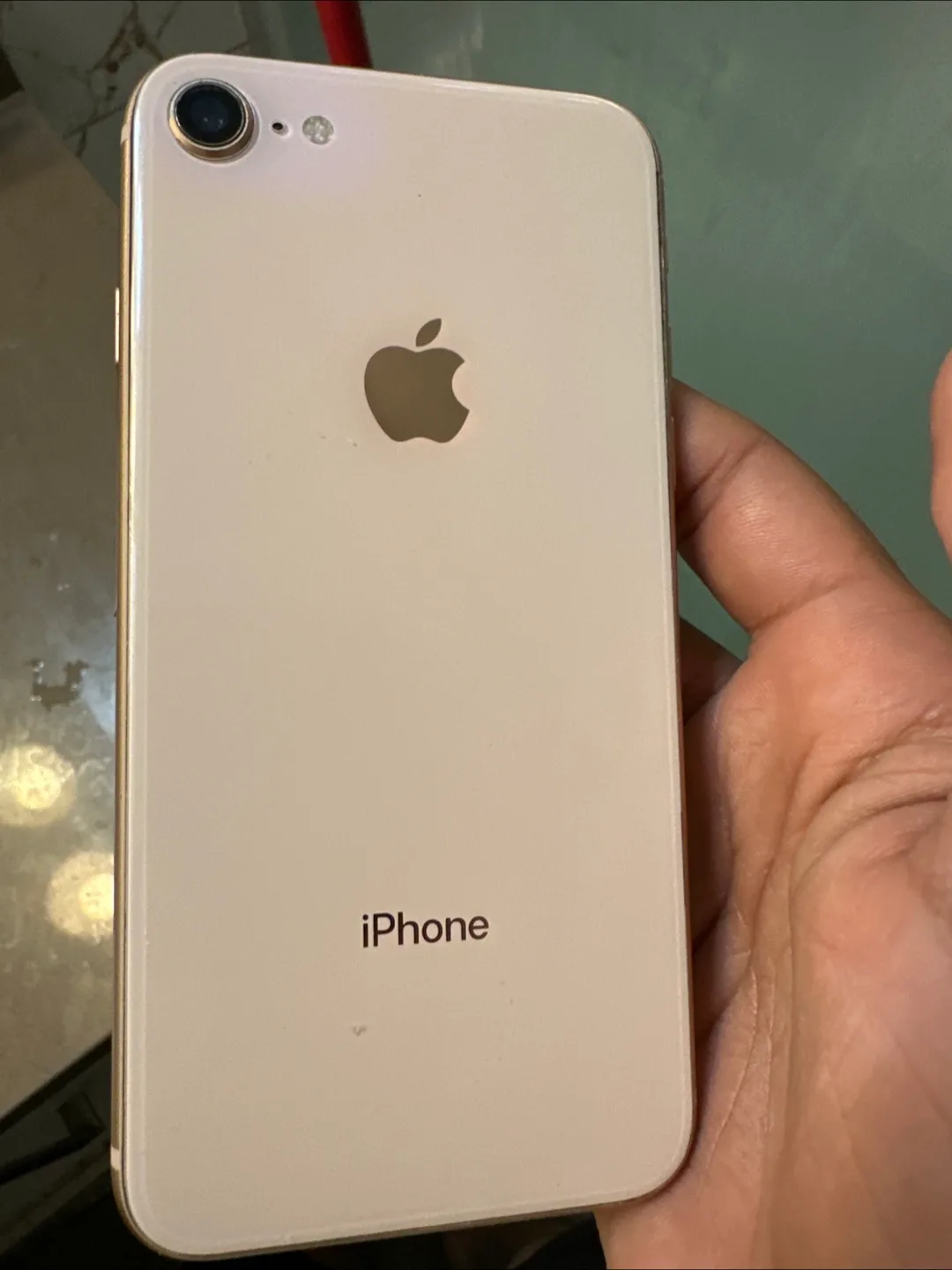 iPhone 8 Rose Gold image indicator(2)