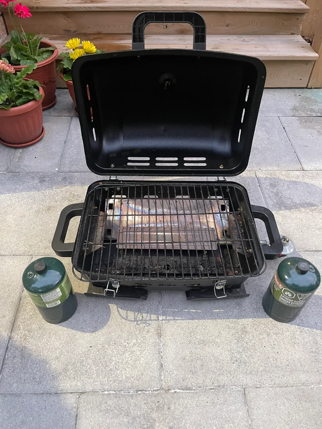 Portable Propane BBQ Grill thumbnail
