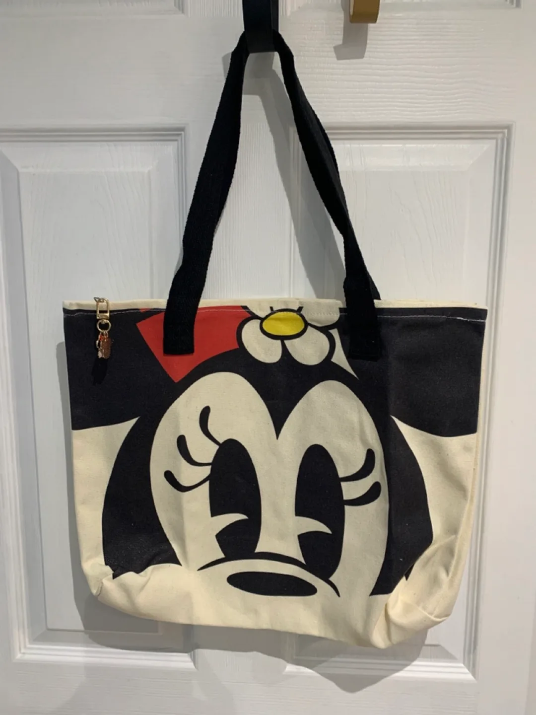 Minnie Mouse Tote Bag with Keychain thumbnail