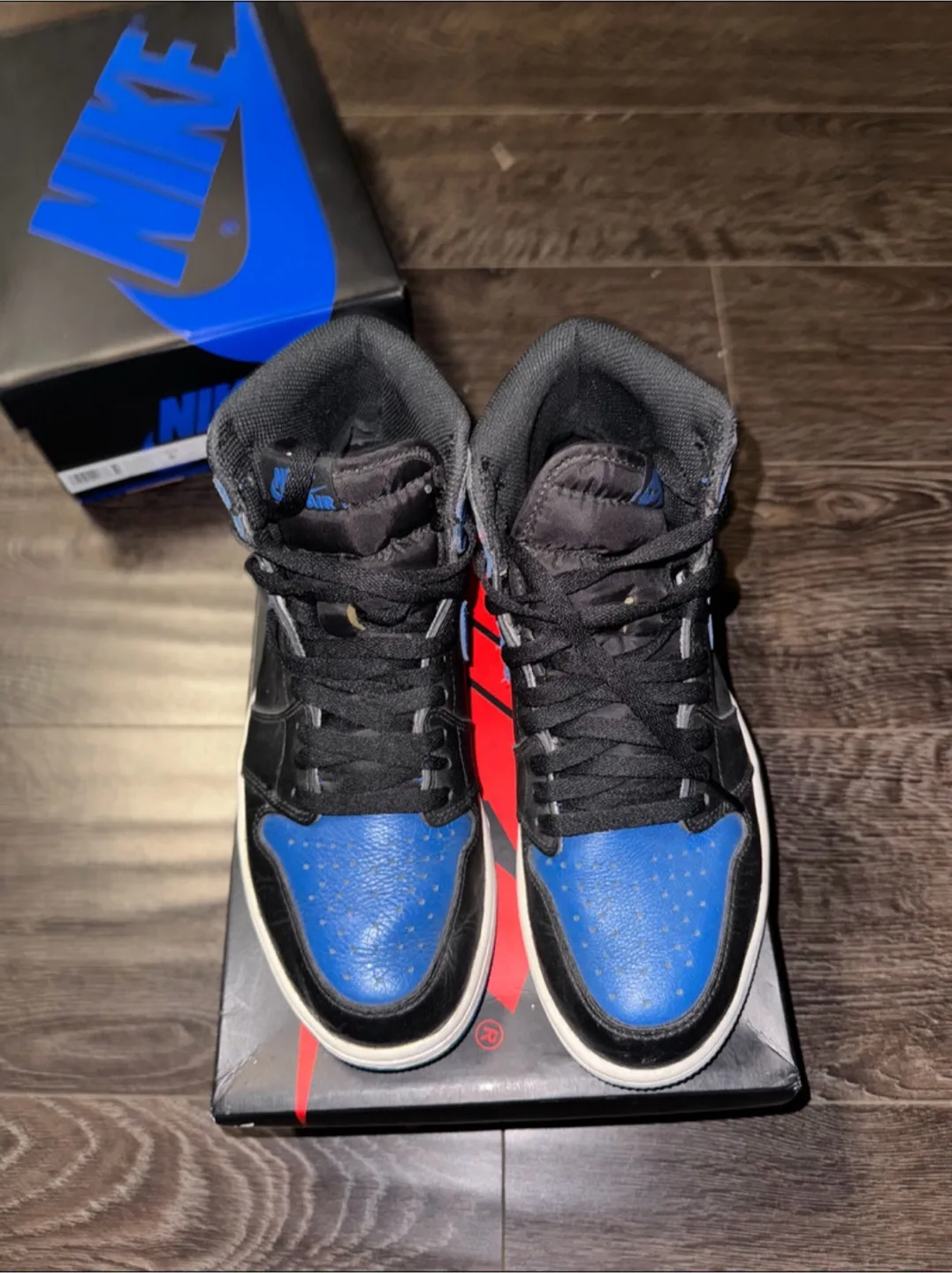 Air Jordan 1 Royal 2017 image indicator(2)