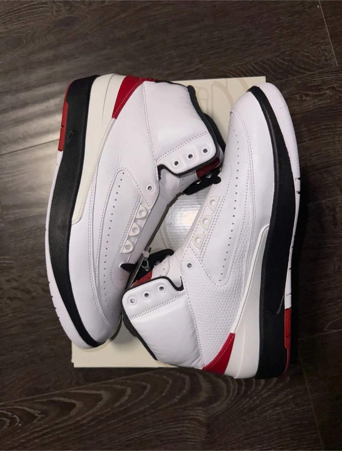 Air Jordan 2 Chicago thumbnail