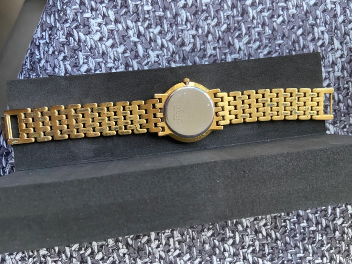 Authentic Citizen Gold-Tone Dress Watch image indicator(4)
