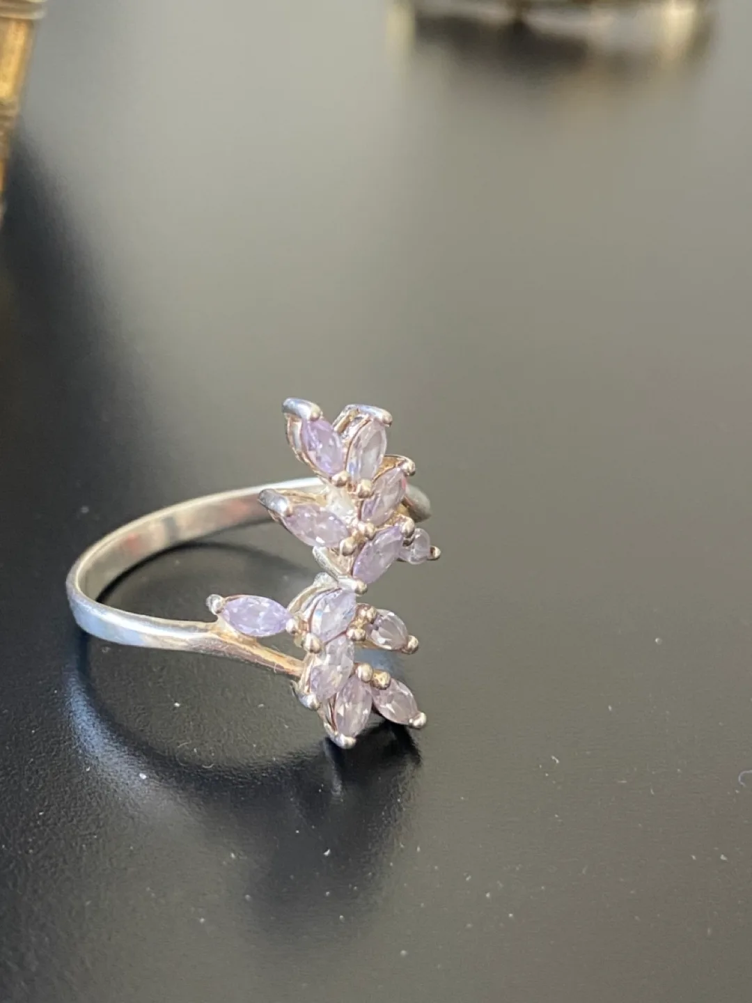 Delicate Marquise-Cut Purple Gemstones Ring image indicator(2)