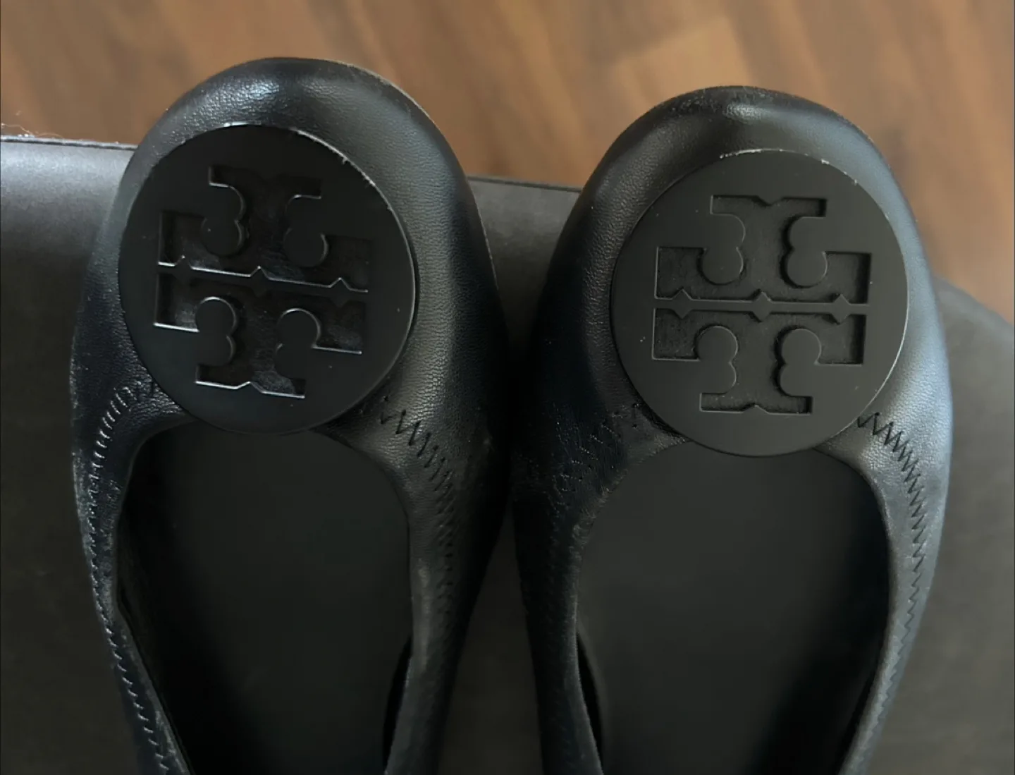 Tory Burch Ballet Flats 7.5 image indicator(2)