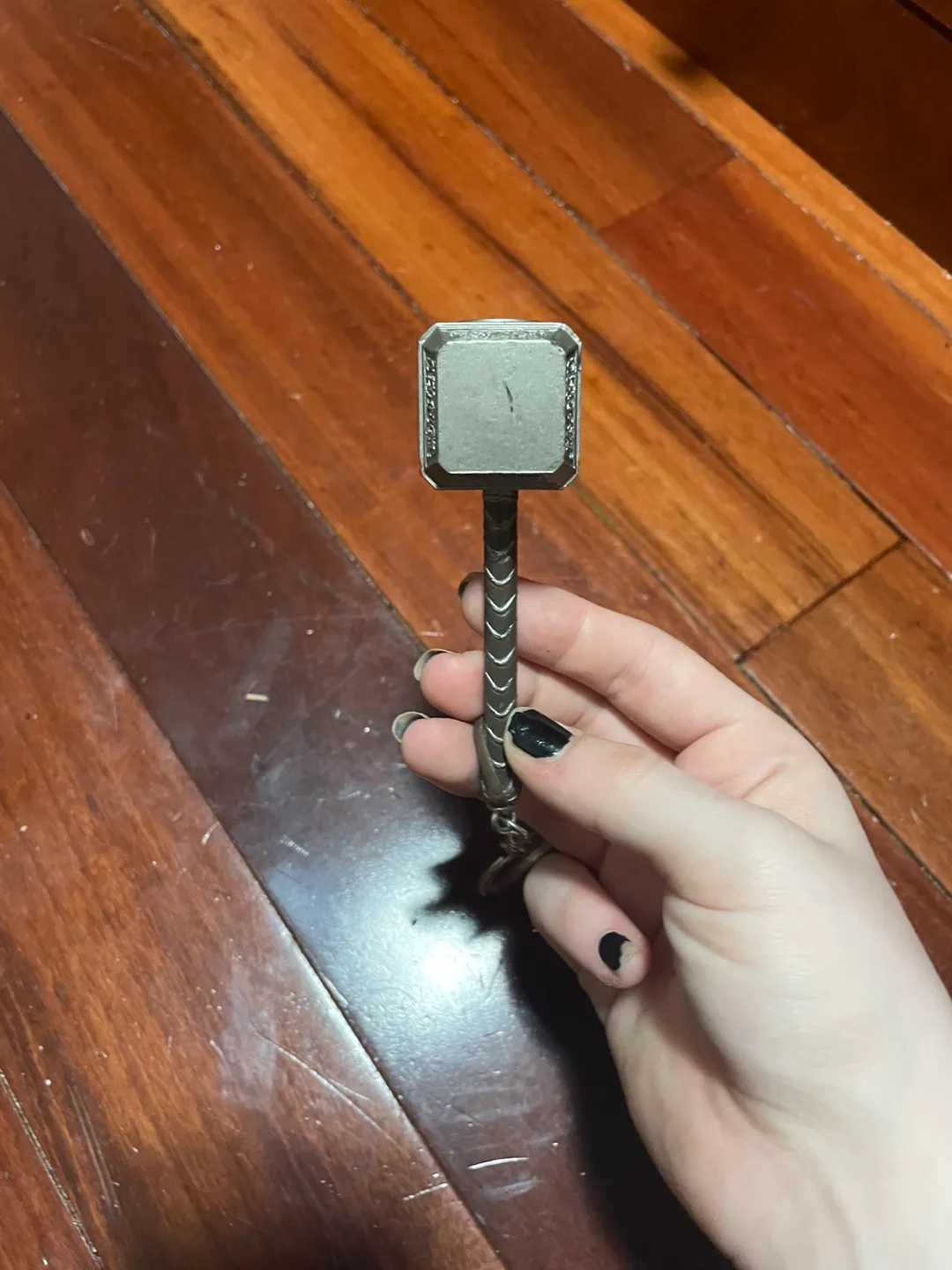 Thors Hammer Mjolnir Keychain image indicator(2)