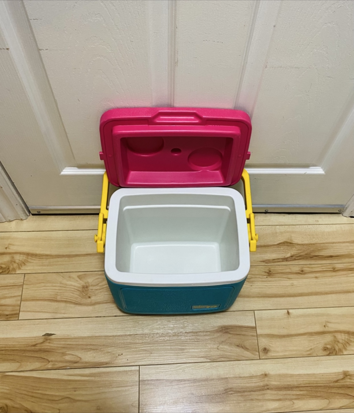 IGLOO 10-Quart Cooler - photo 2