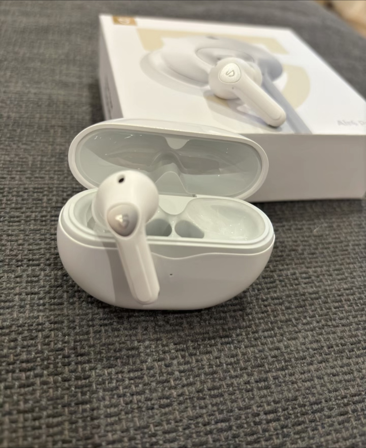 SoundPEATS Air4 Pro True Wireless Earbuds - White - photo 3