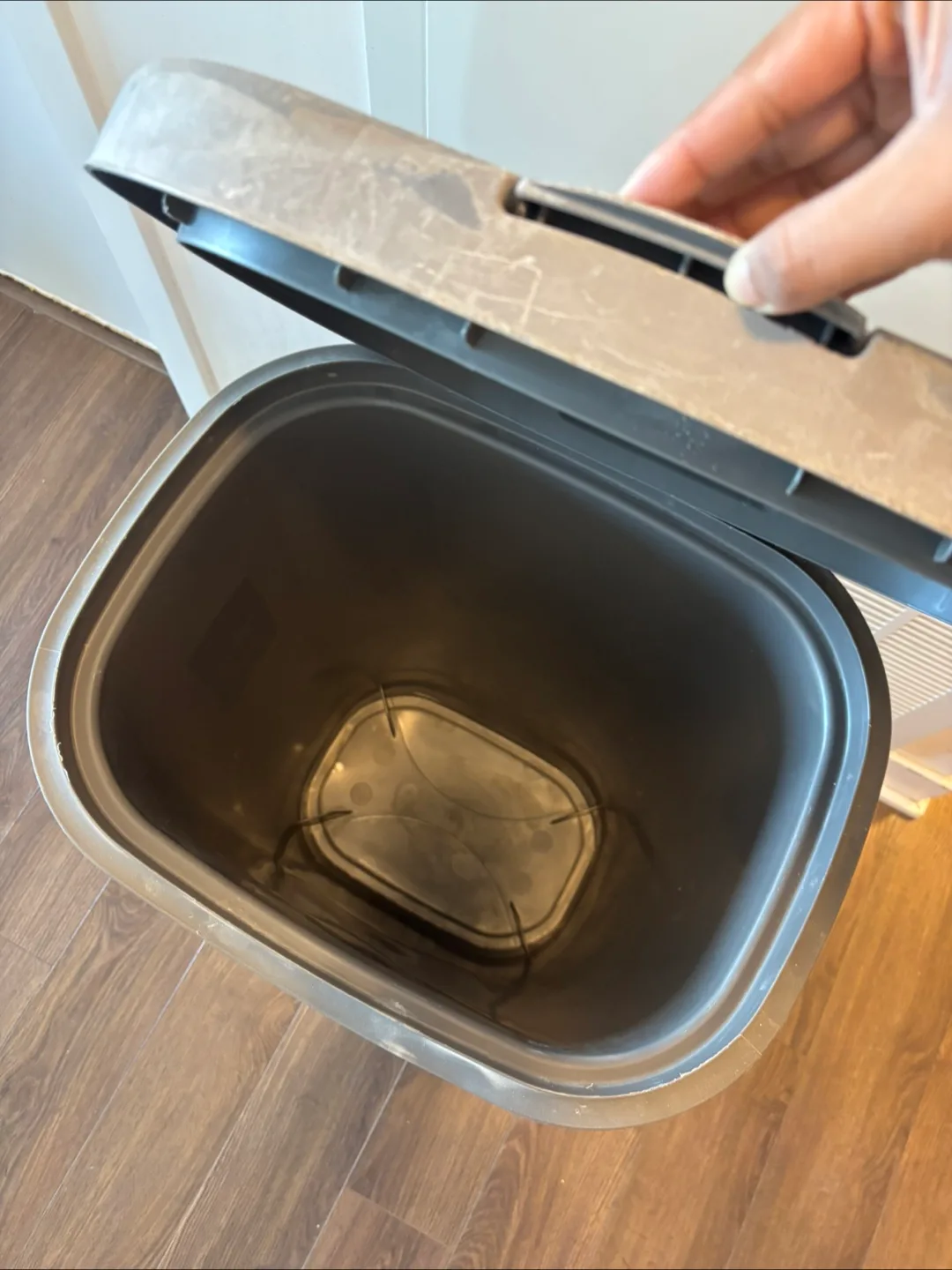 Trash Can thumbnail