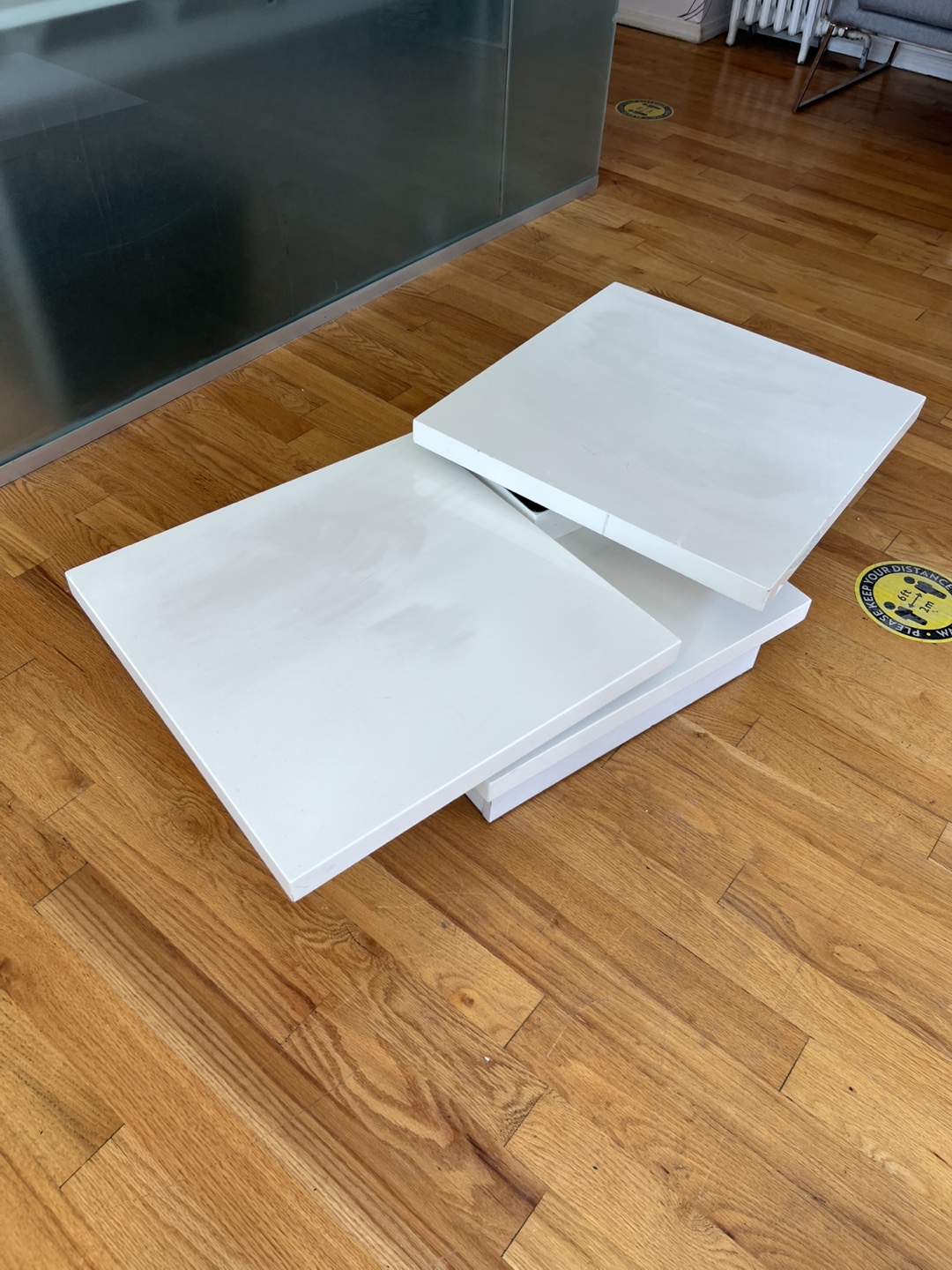 Modern White Lift Top Coffee Table