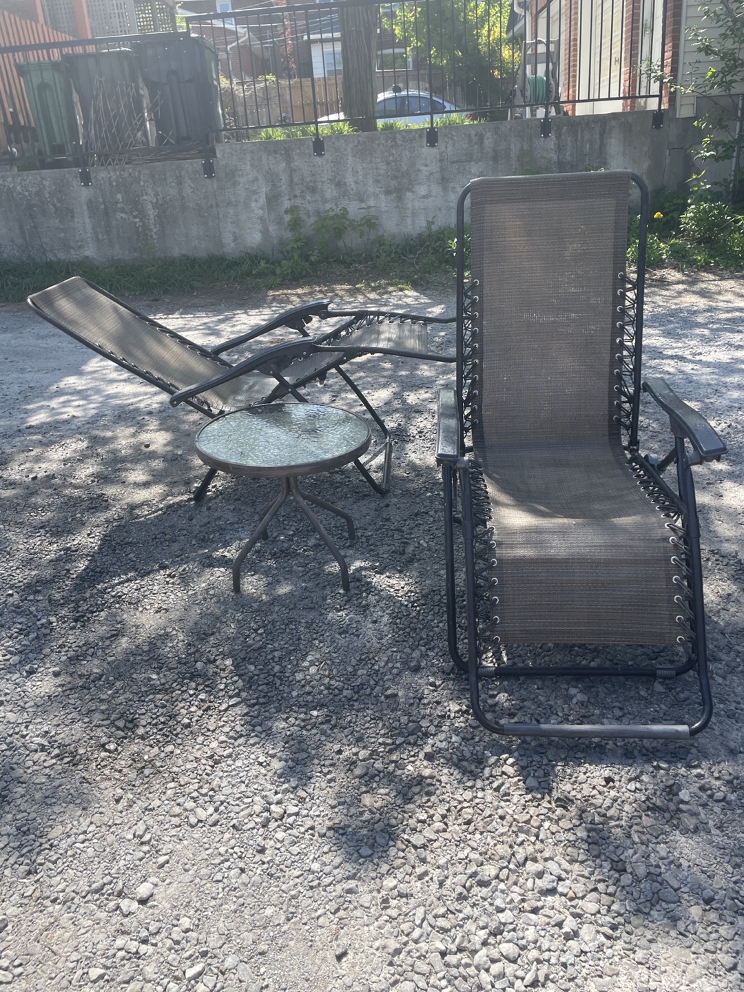 Two Zero Gravity Chairs and Side Table - photo 4