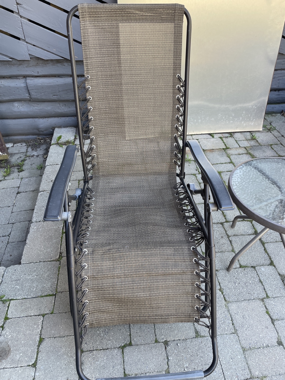 Two Zero Gravity Chairs and Side Table - photo 2