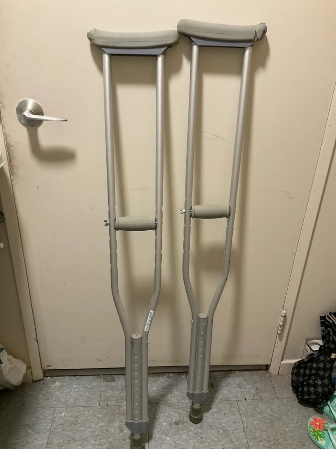 Pair of Adjustable Crutches thumbnail