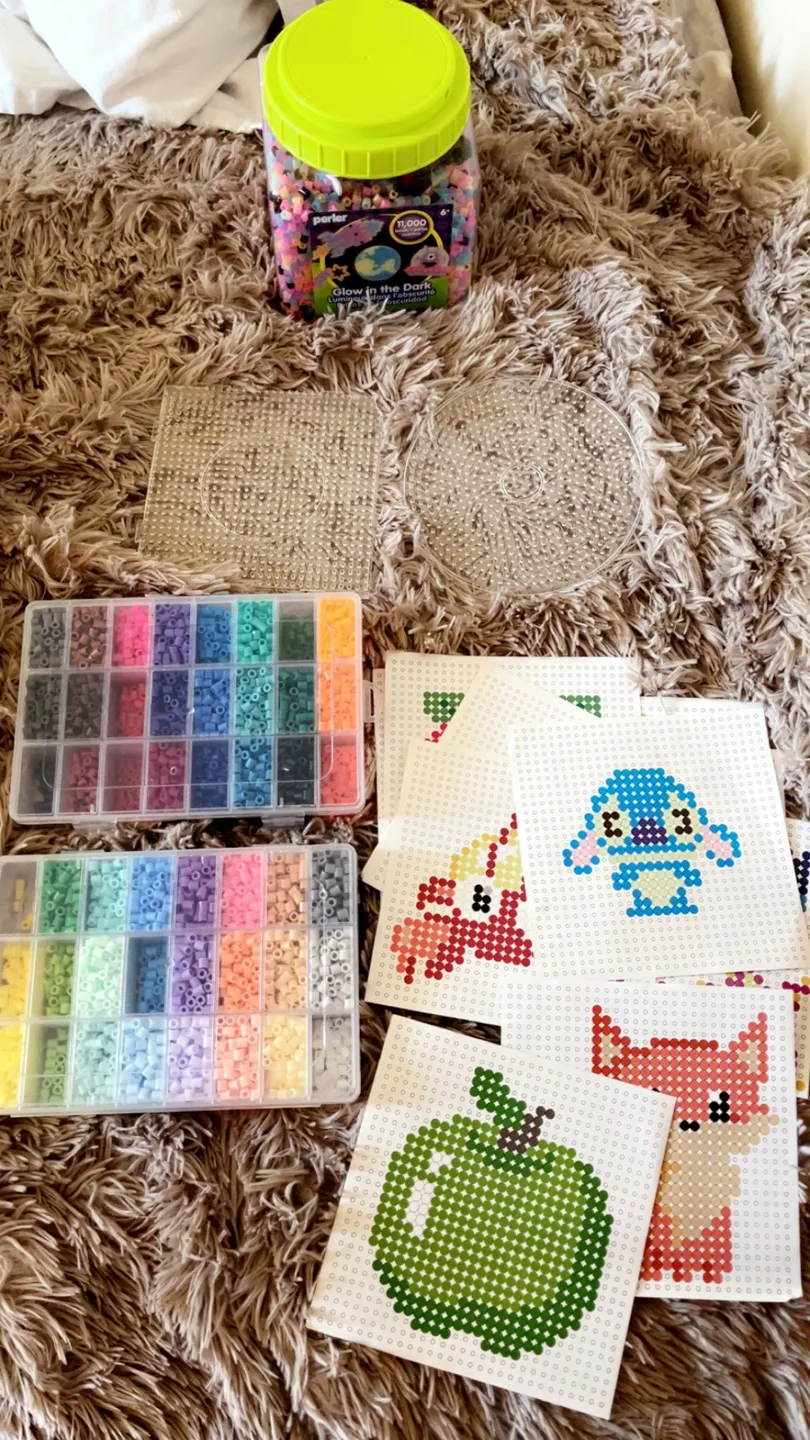 Perler Beads Craft Kit with Designs thumbnail
