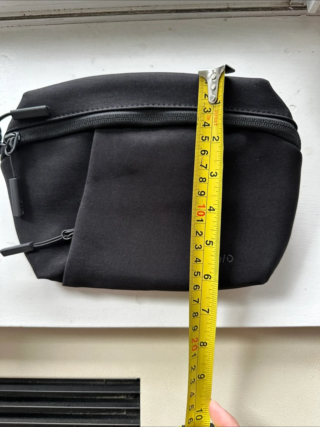 FWD On The Go Hip Pack Belt Bag / Fanny Pack Black image indicator(7)