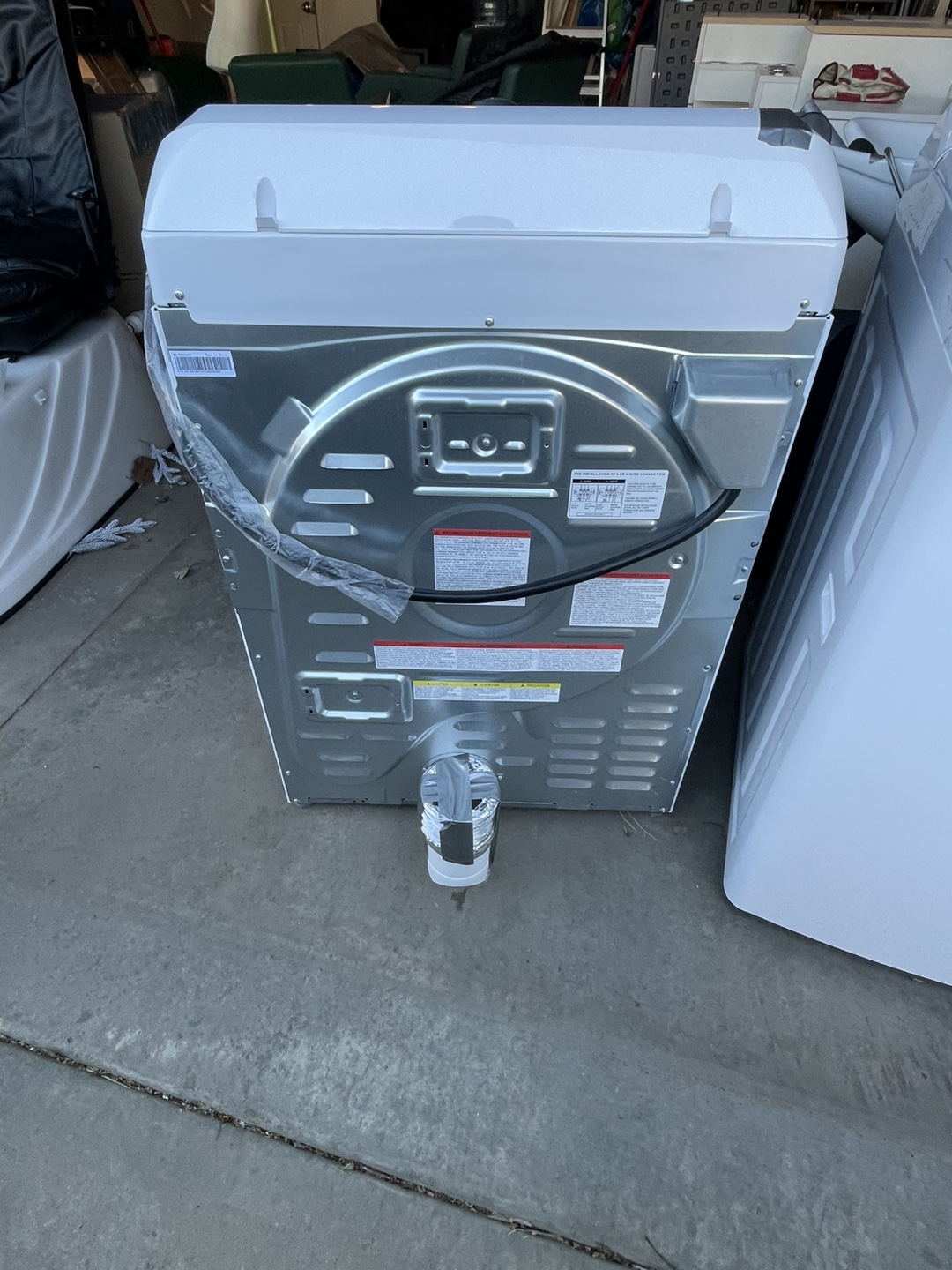 Midea Washer and Dryer Set - photo 3