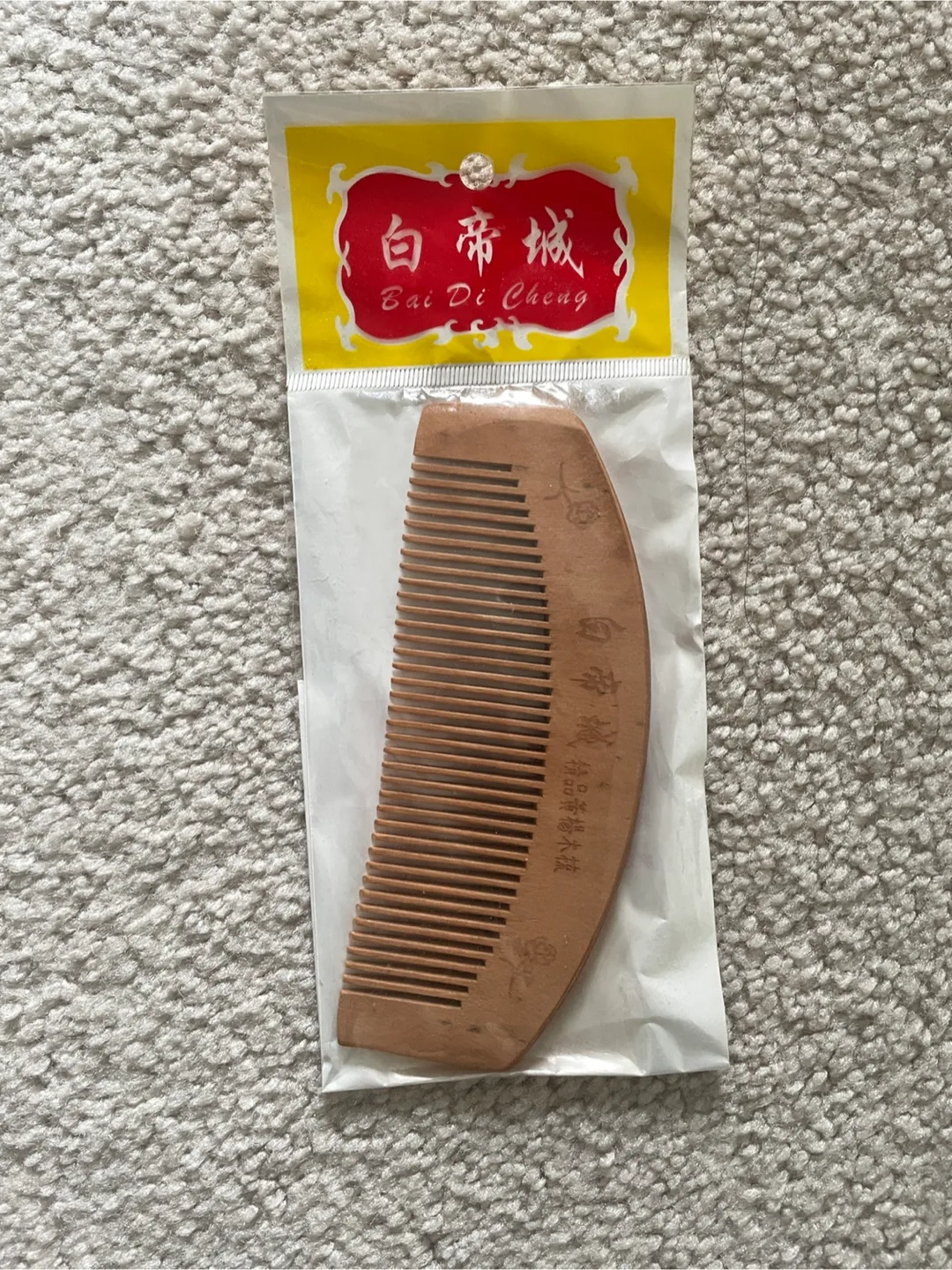 Wooden Hair Comb - Bai Di Cheng thumbnail