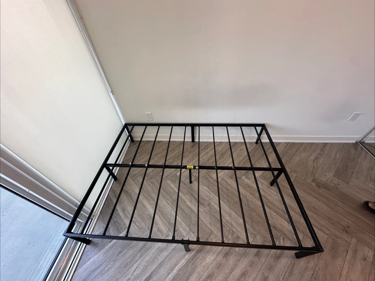 Double Size Metal Bed Frame – Sturdy & Modern – Like New! image indicator(2)