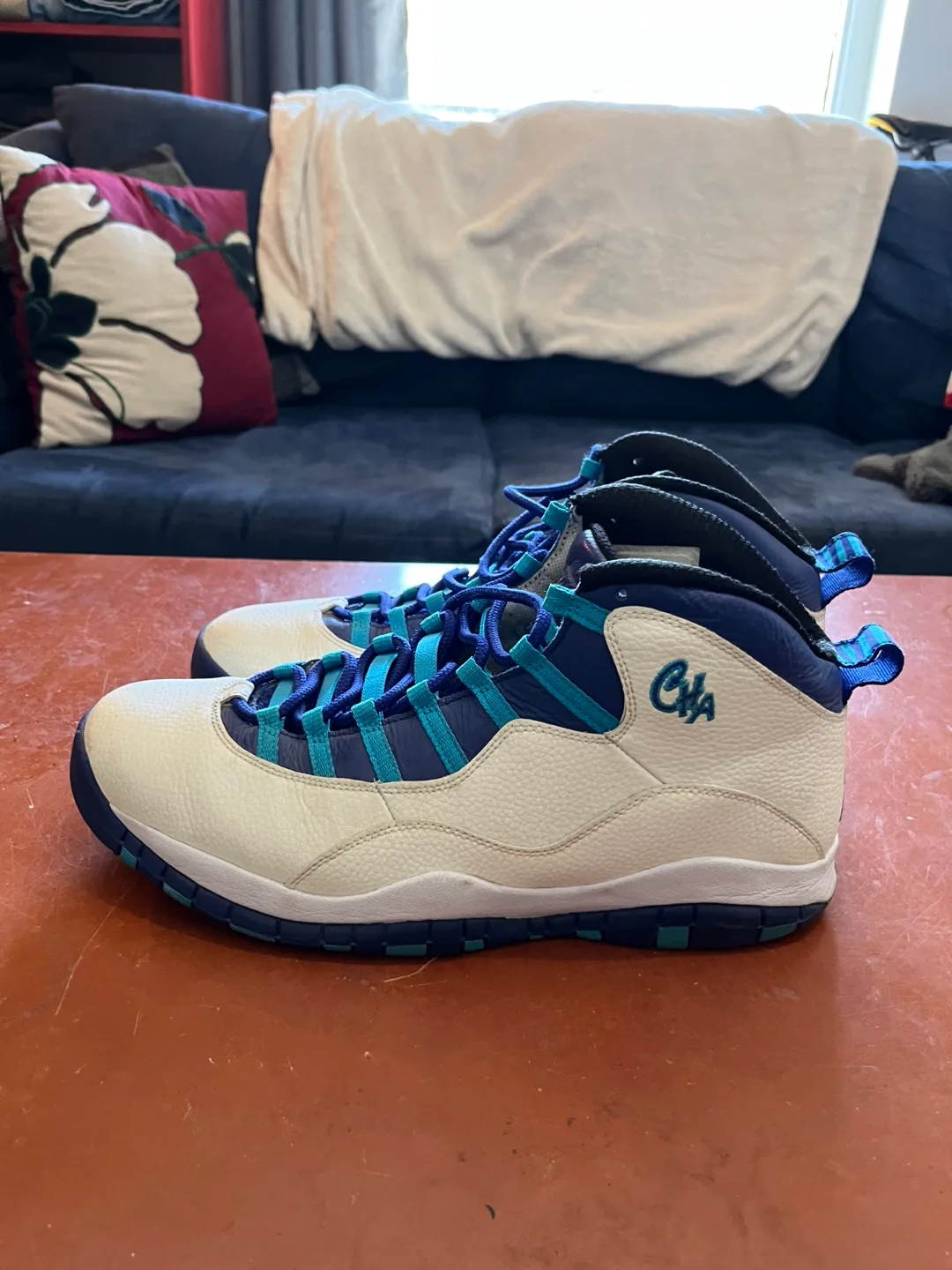 Jordan 10 charlottes thumbnail