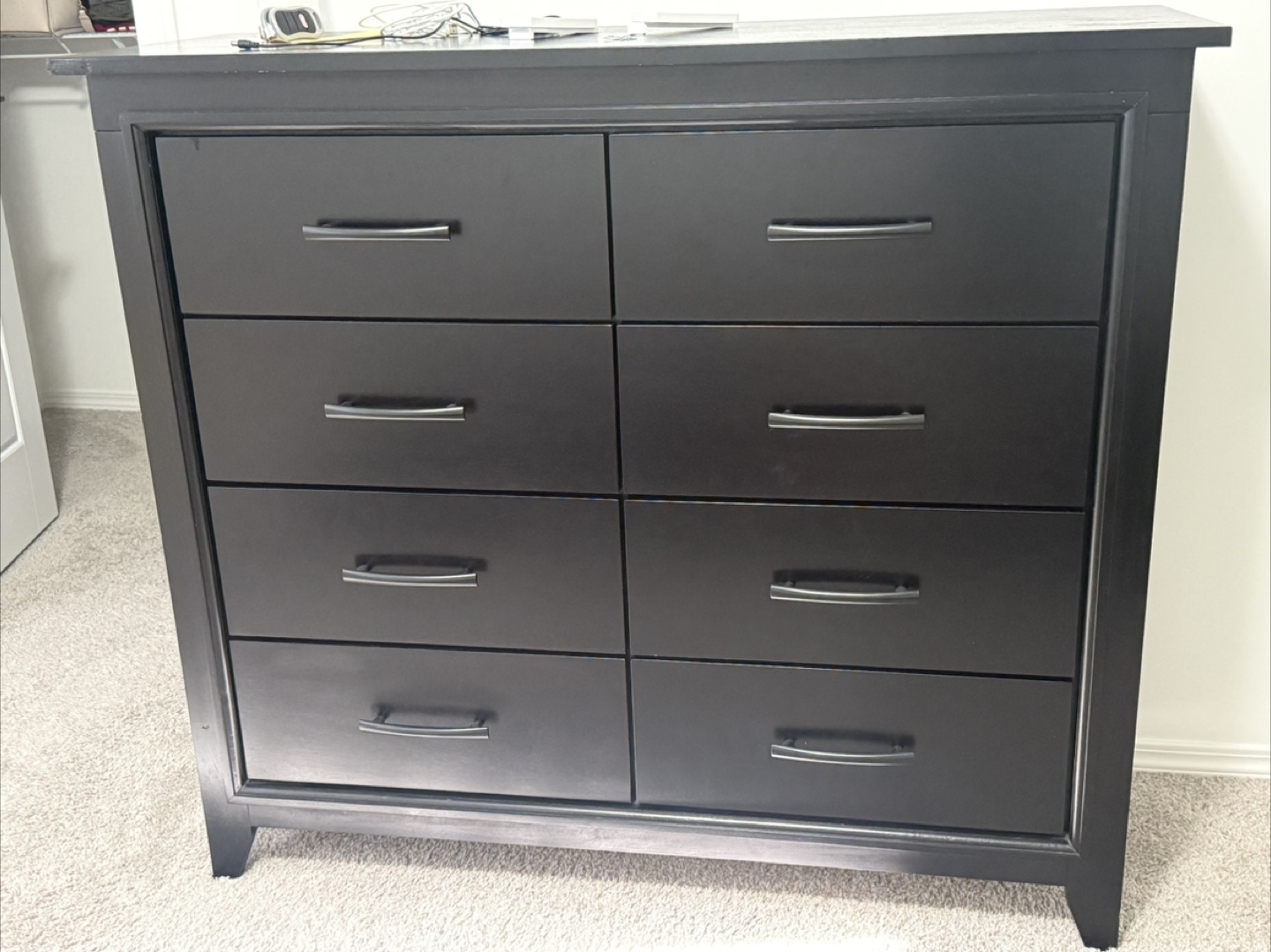 Black Eight-Drawer Dresser