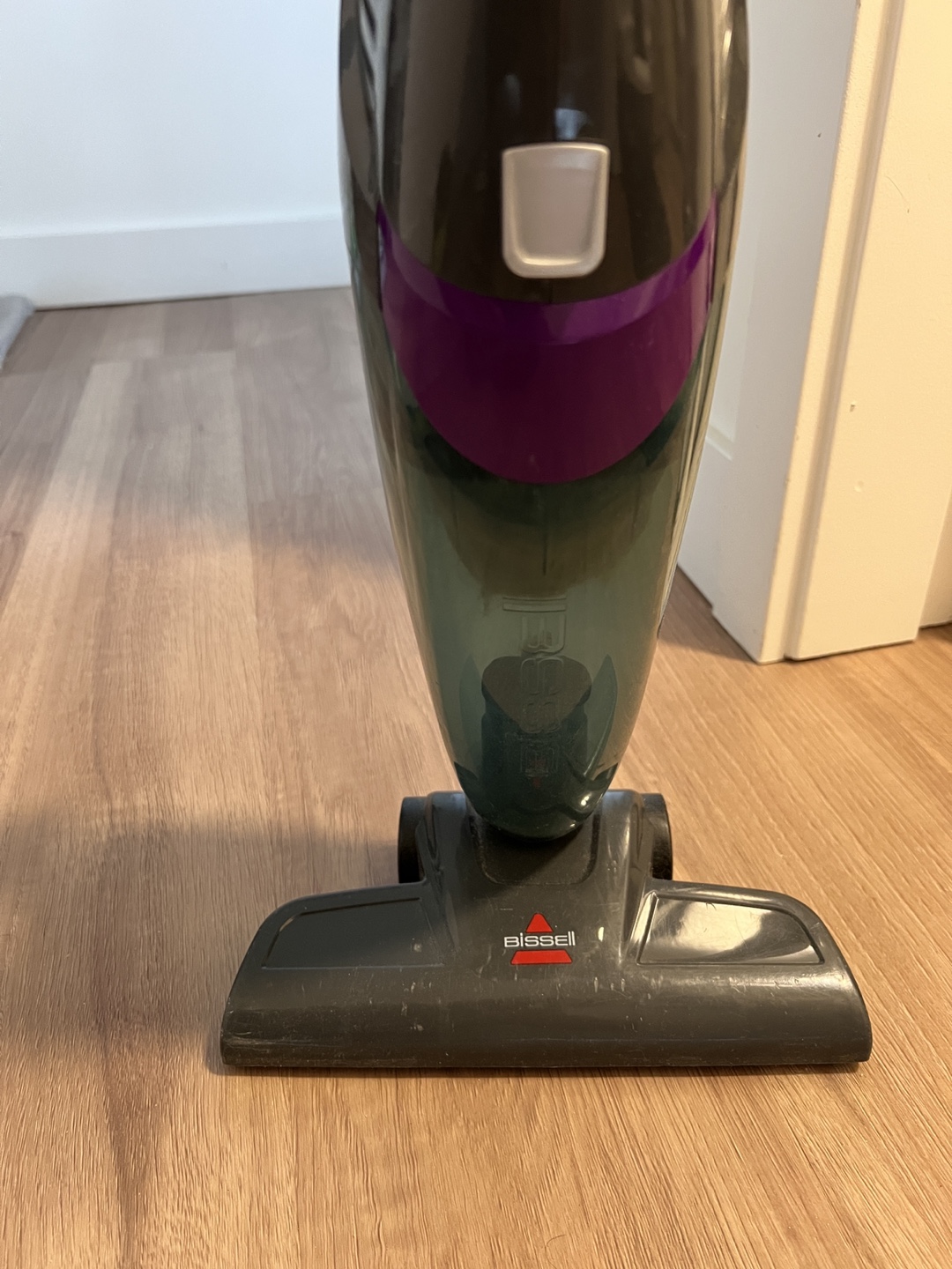 Bissell small vacuum cleaner - photo 2