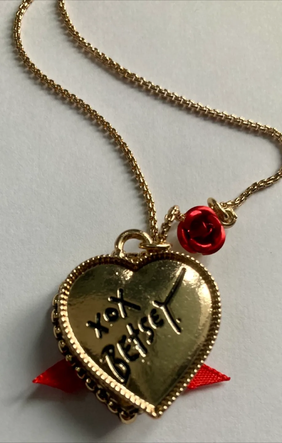 BETSEY JOHNSON Romantic Candy Box Pendant Red Necklace Valentine image indicator(7)