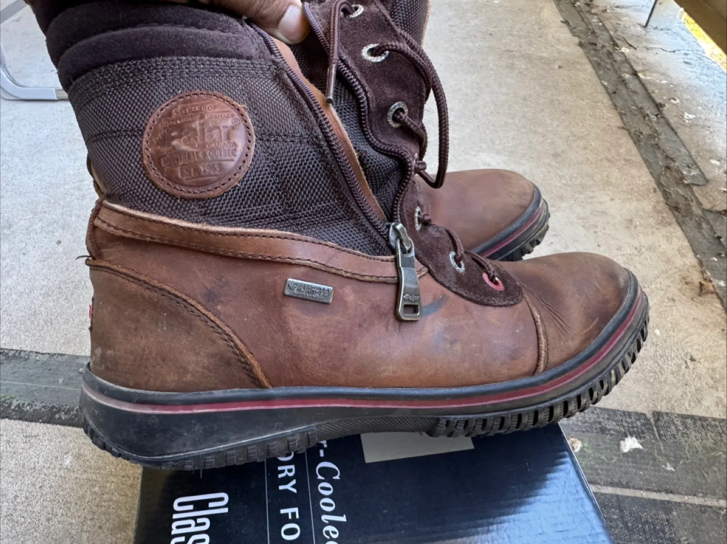 Pajar Canada Brown Leather Winter Boots - Size 10.5 image indicator(5)