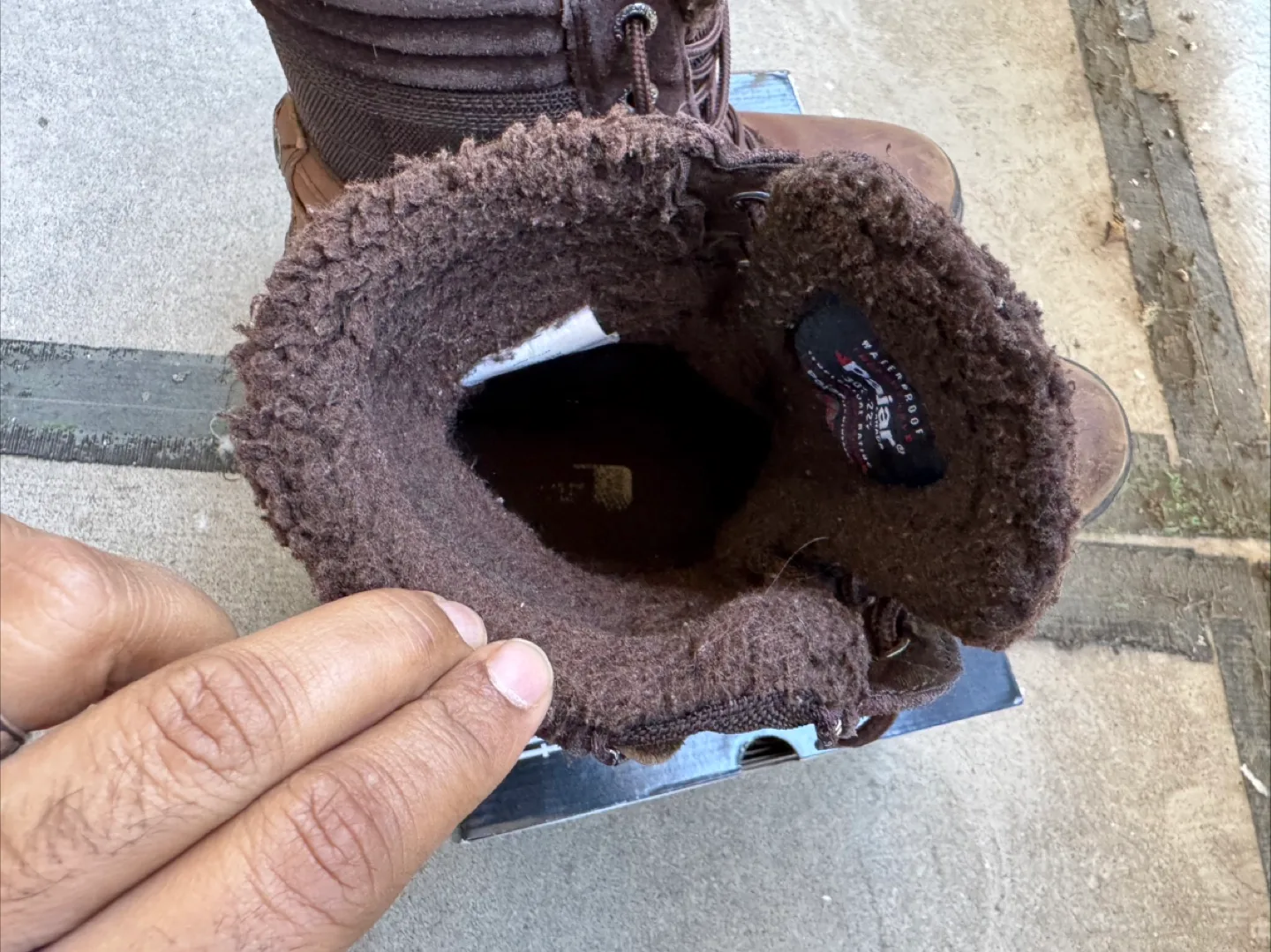 Pajar Canada Brown Leather Winter Boots - Size 10.5 image indicator(4)