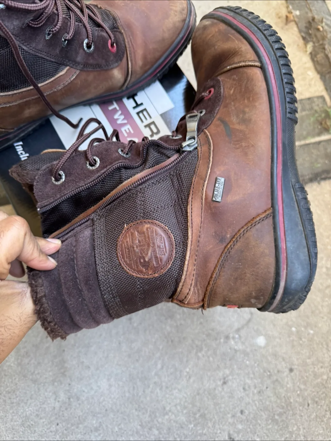 Pajar Canada Brown Leather Winter Boots - Size 10.5 image indicator(9)