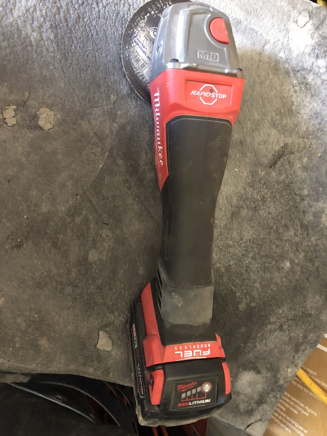 Milwaukee FUEL 4-1/2" Cordless Angle Grinder - photo 3