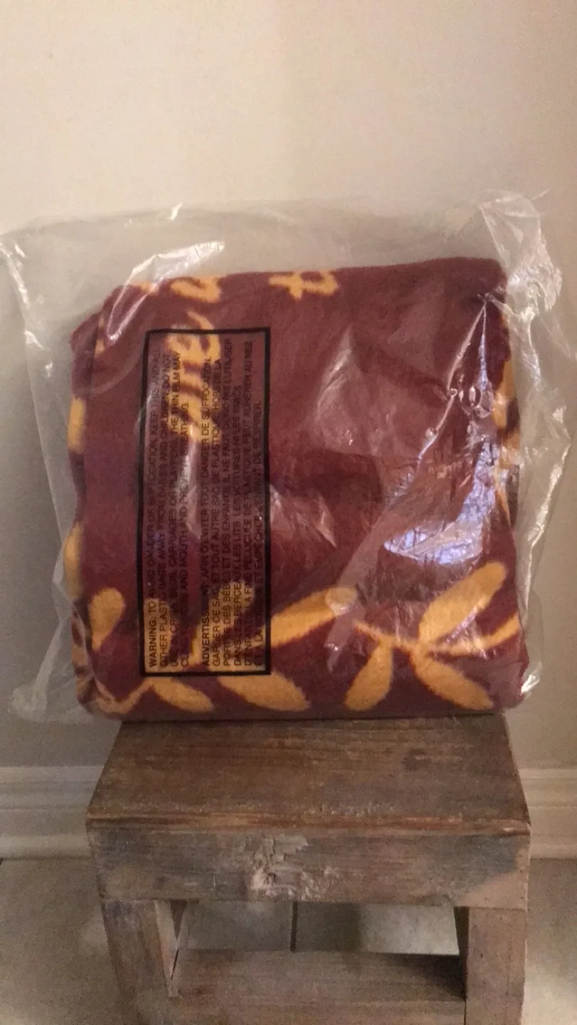 Heavenly Comfort Throw Blanket image indicator(3)