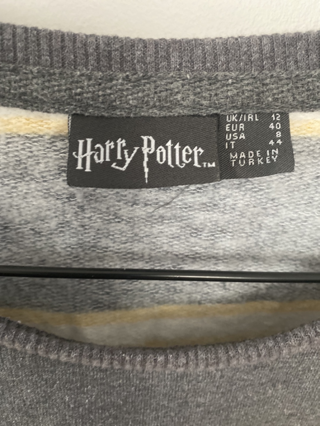Harry Potter Hufflepuff Striped Sweatshirt Size S/M - photo 2