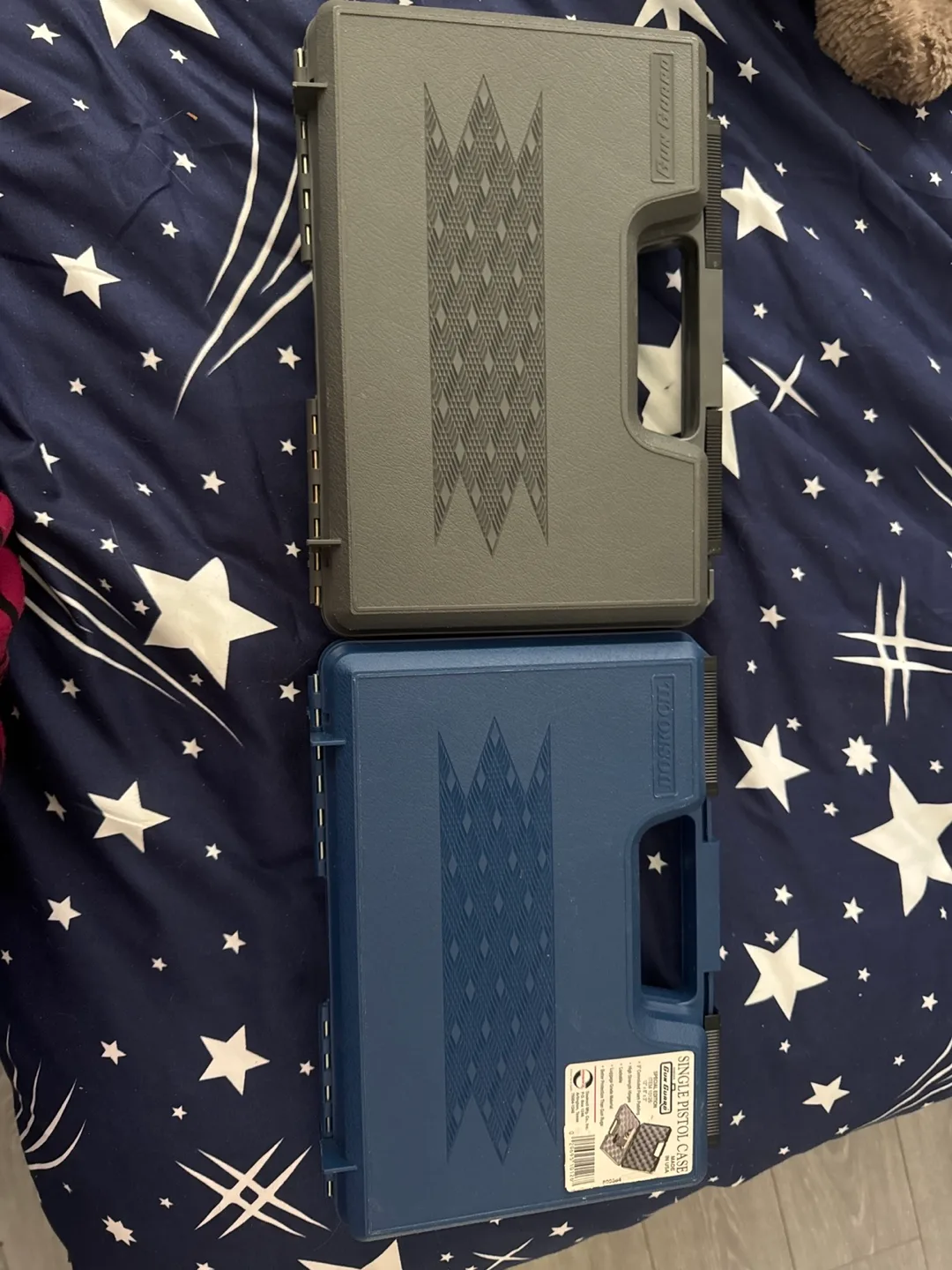 Two Plano single pistl cases image indicator(3)