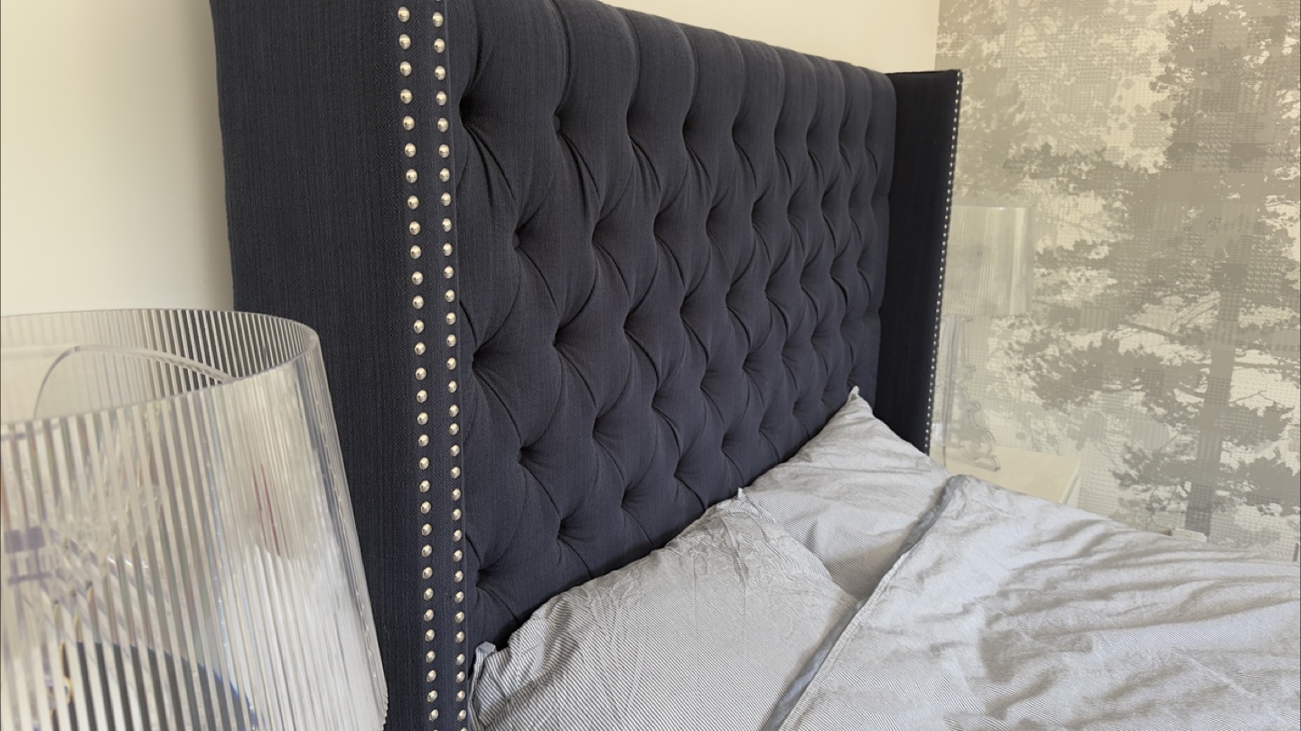 Queen Size Bed Frame with Mattress & Wingback Headboard - photo 4