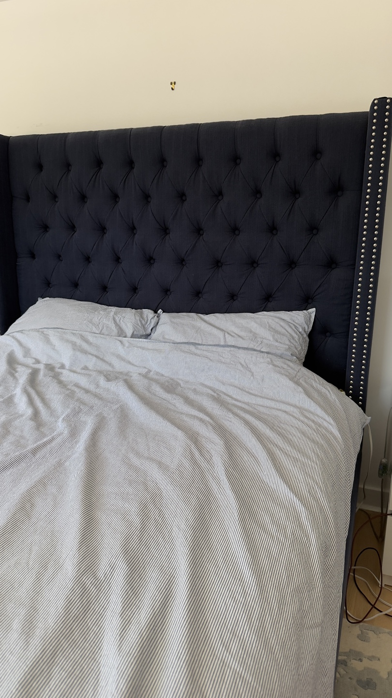 Queen Size Bed Frame with Mattress & Wingback Headboard - photo 3