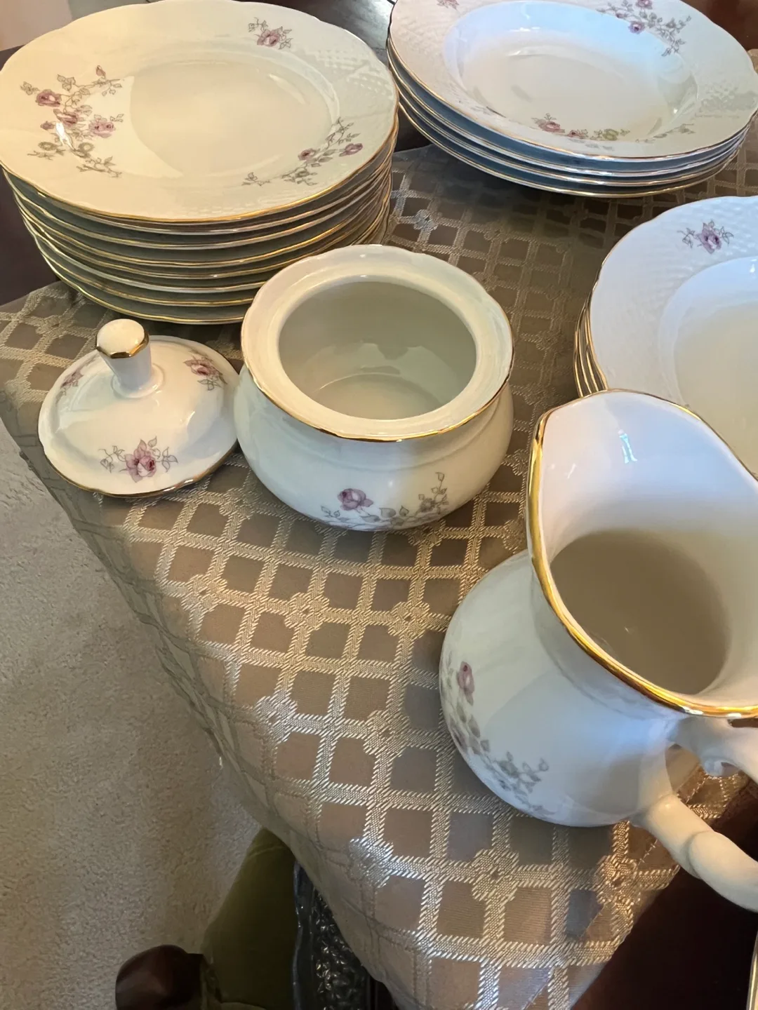 Vintage porcelain dinnerware set with flower design image indicator(2)