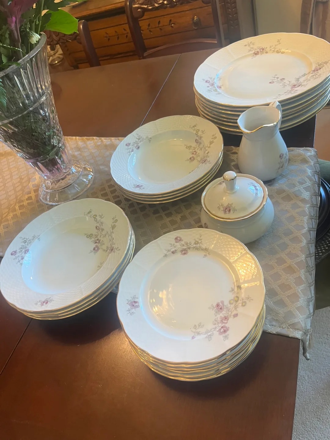 Vintage porcelain dinnerware set with flower design image indicator(4)