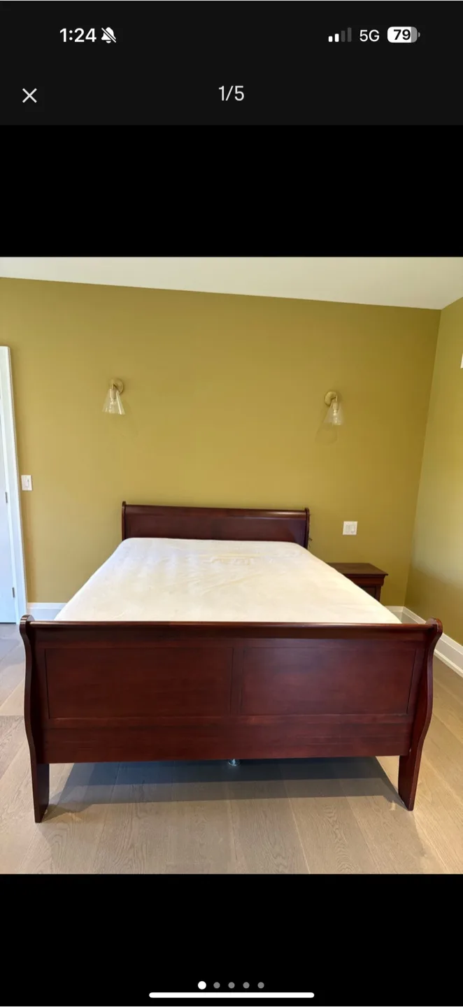 Bedroom Set: Sleigh Bed, Nightstand & Dresser thumbnail