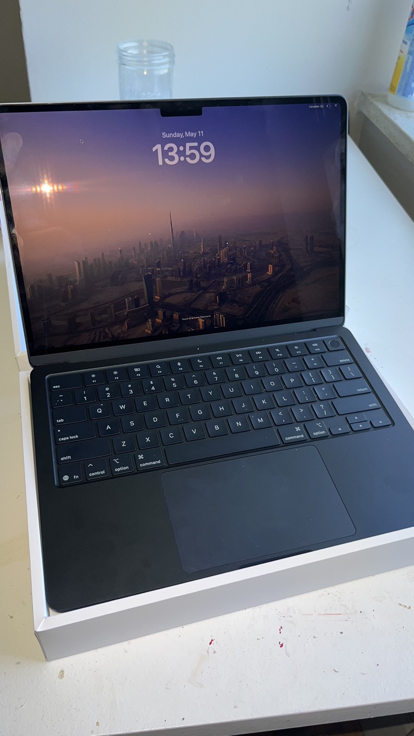 New MacBook Air 13-inch - Midnight