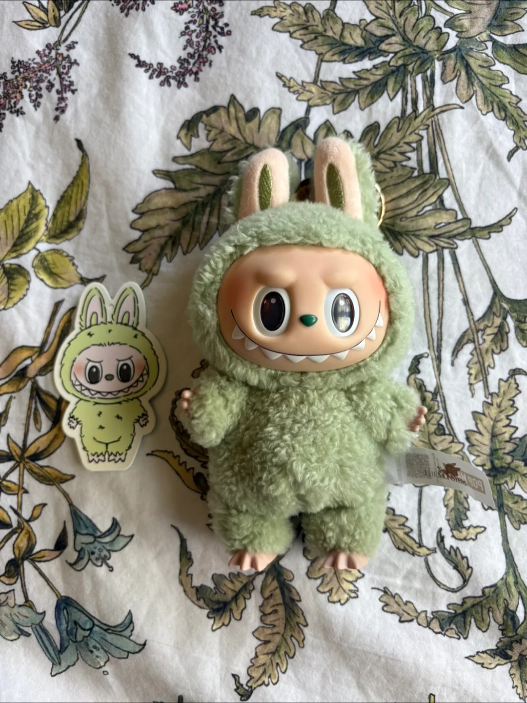 Pop Mart LABUBU “The Monsters” Exciting Macaron 💚 GREEN GRAPE image indicator(2)