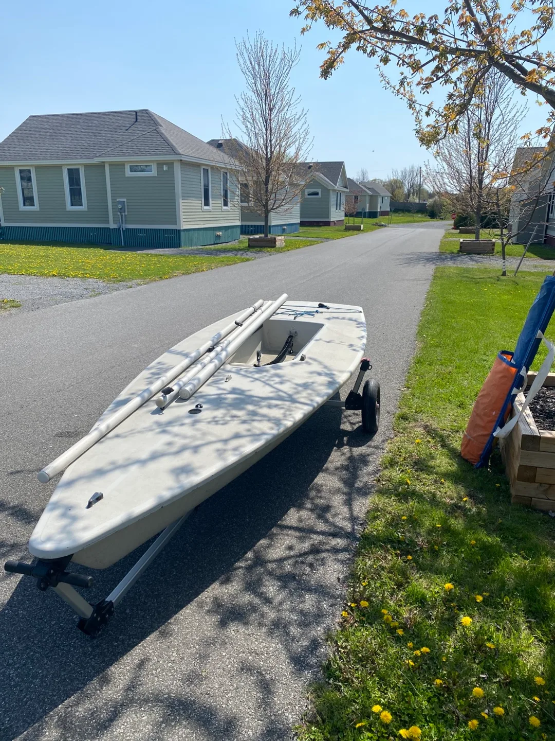 Laser sailboat on trailer image indicator(2)