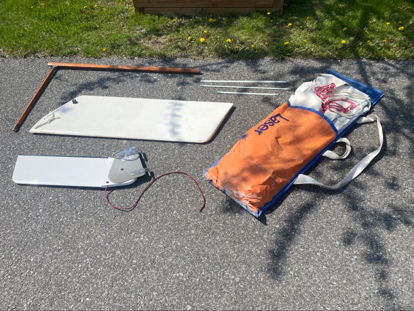 Laser sailboat on trailer image indicator(8)