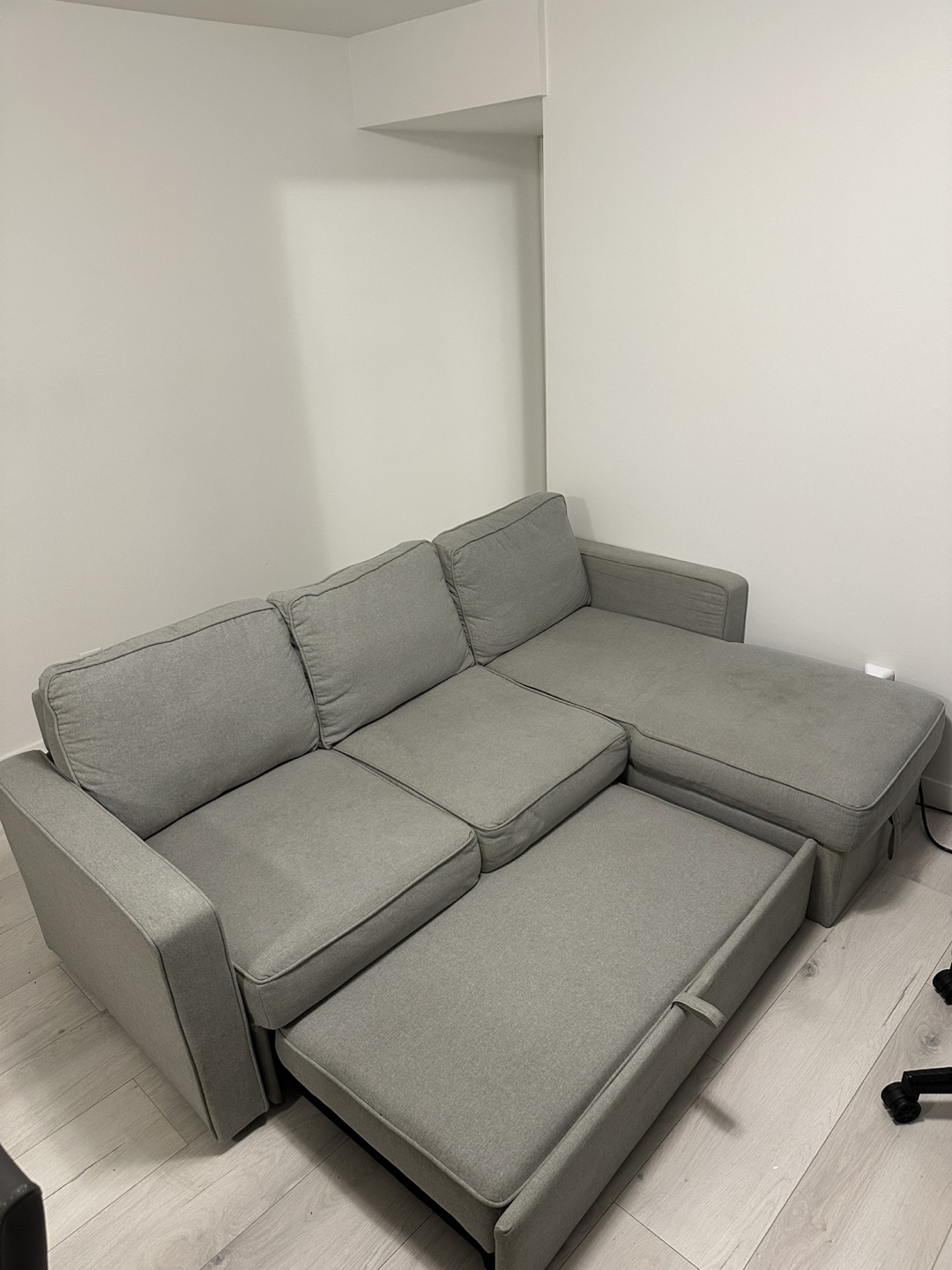 L-Shaped Sectional Sofa with Storage & Pull-Out Bed – Grey - photo 3